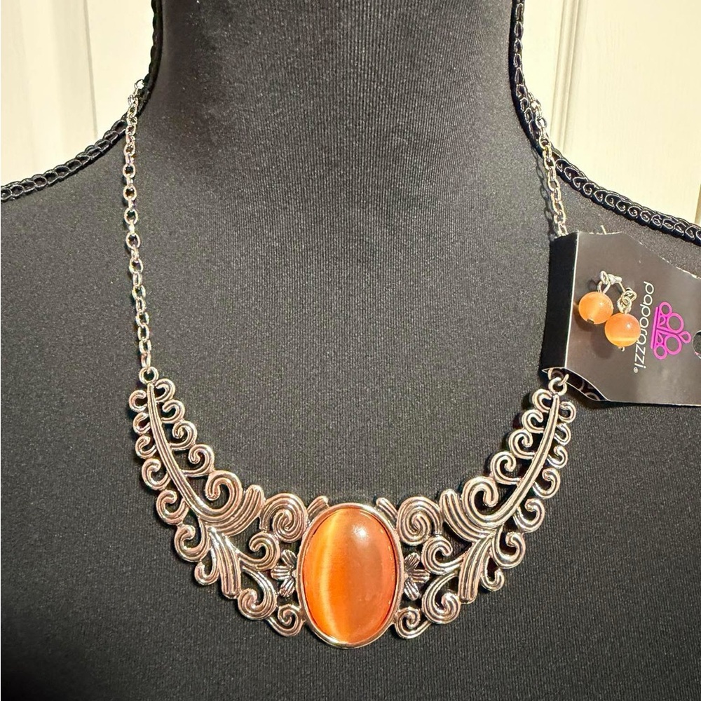 Paparazzi Elegant Orange Necklace